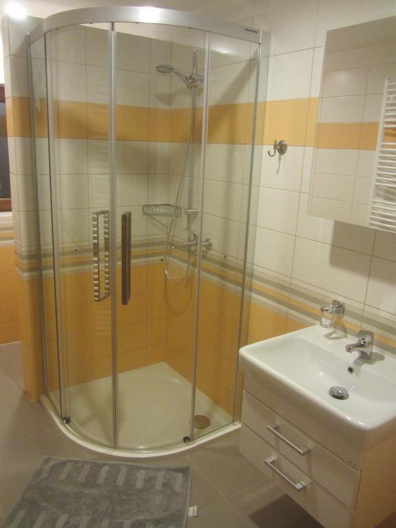Apartmany Na Namesti Boží Dar Eksteriør bilde