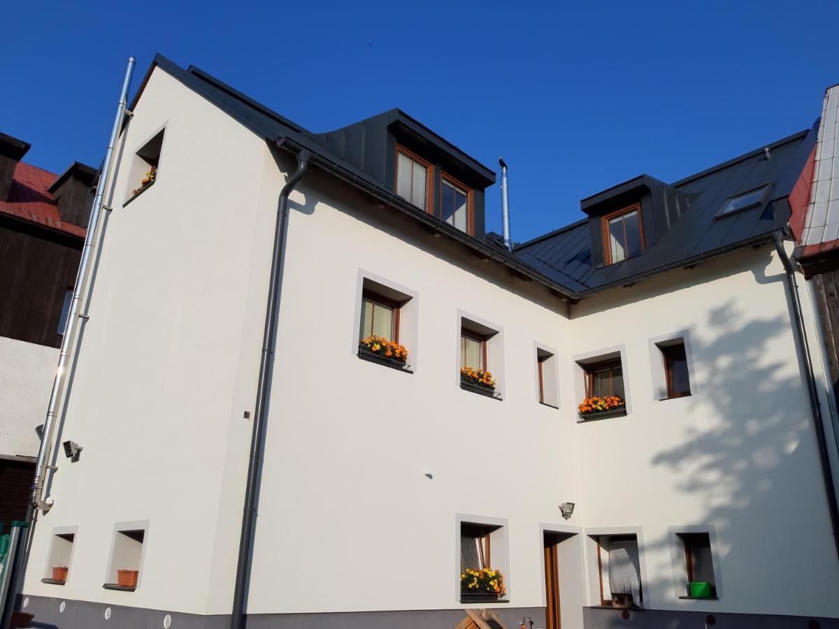 Apartmany Na Namesti Boží Dar Eksteriør bilde